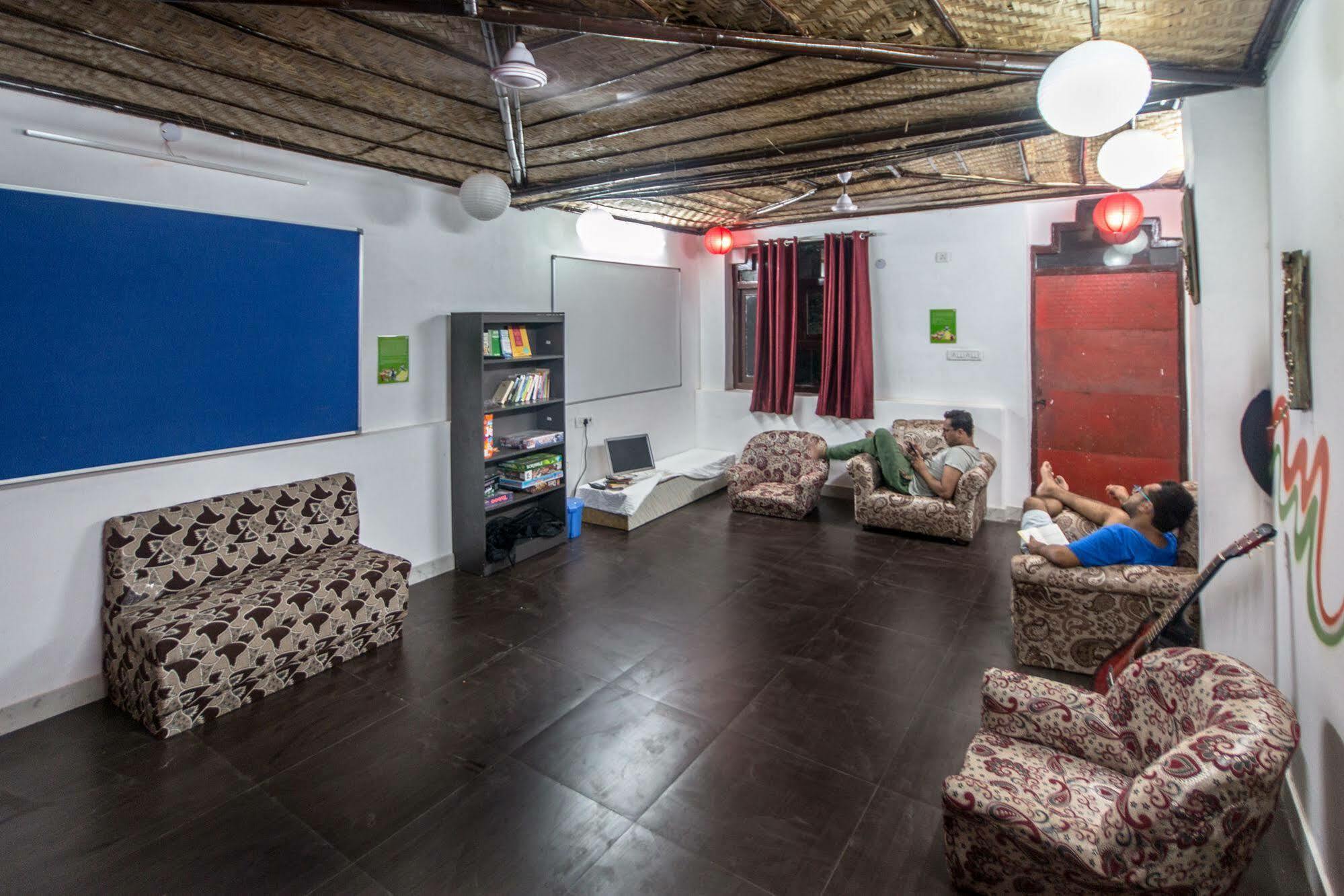 Bunk Hostel Delhi New Delhi Eksteriør billede