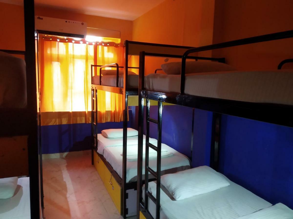 Bunk Hostel Delhi New Delhi Eksteriør billede