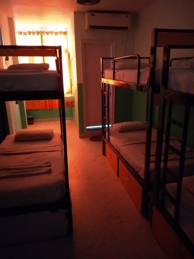 Bunk Hostel Delhi New Delhi Eksteriør billede